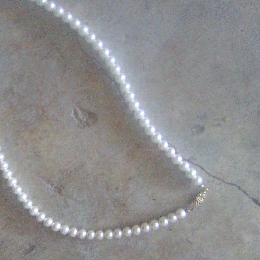 Pearl necklace